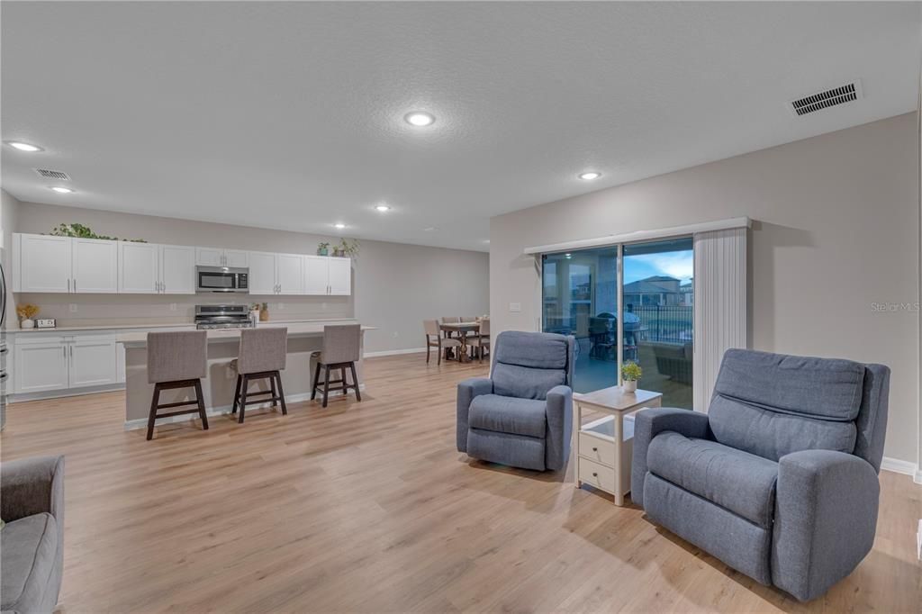 For Sale: $589,900 (7 beds, 3 baths, 3818 Square Feet)