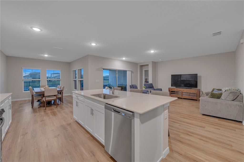 For Sale: $589,900 (7 beds, 3 baths, 3818 Square Feet)