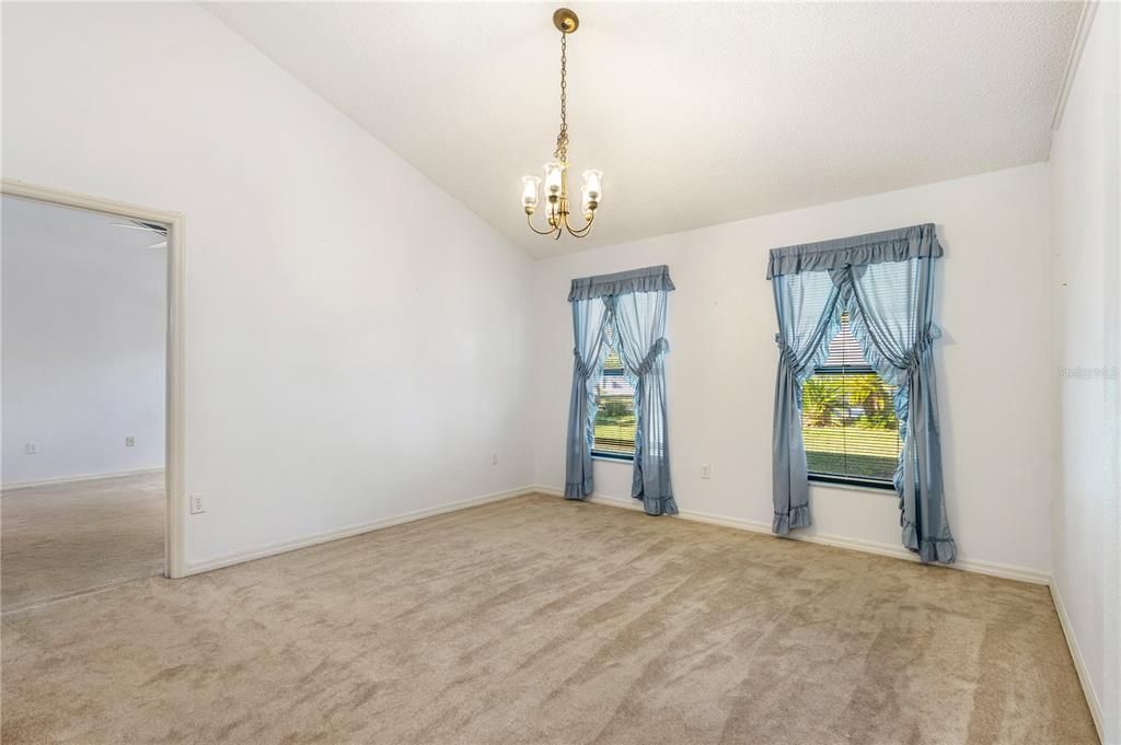 En Venta: $399,900 (4 camas, 3 baños, 1848 Pies cuadrados)