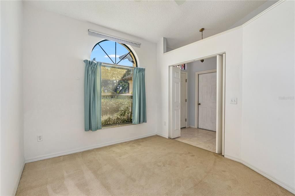 En Venta: $399,900 (4 camas, 3 baños, 1848 Pies cuadrados)