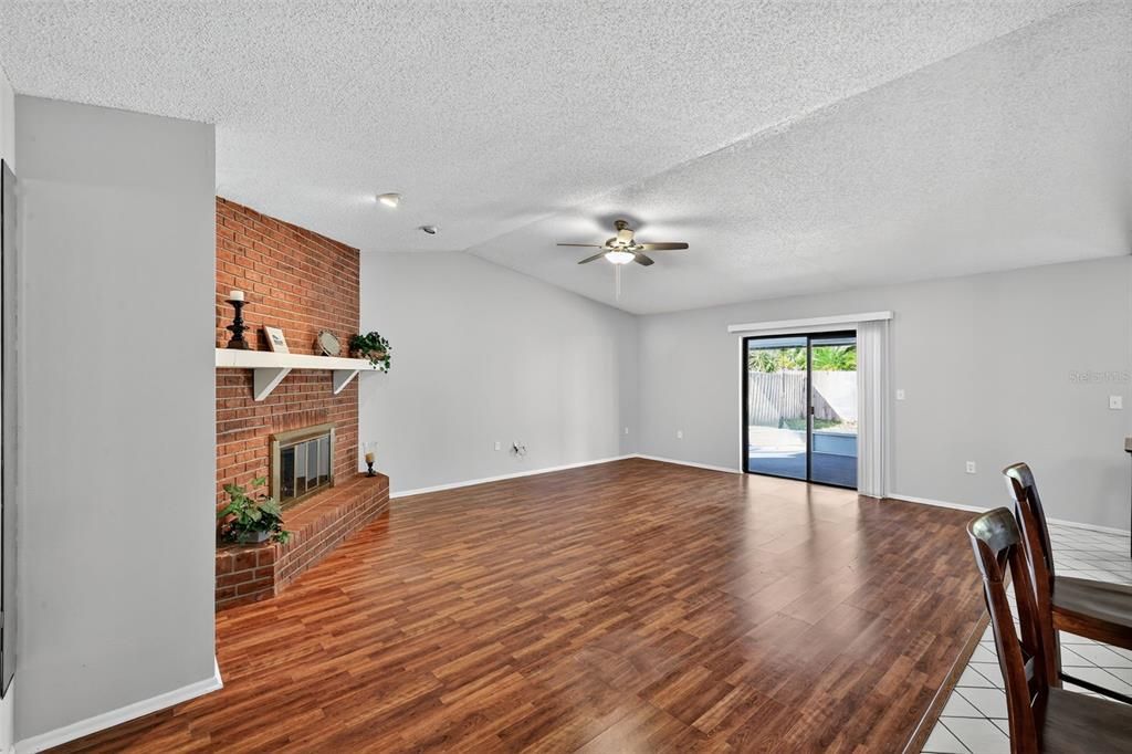 For Sale: $479,900 (3 beds, 2 baths, 1443 Square Feet)