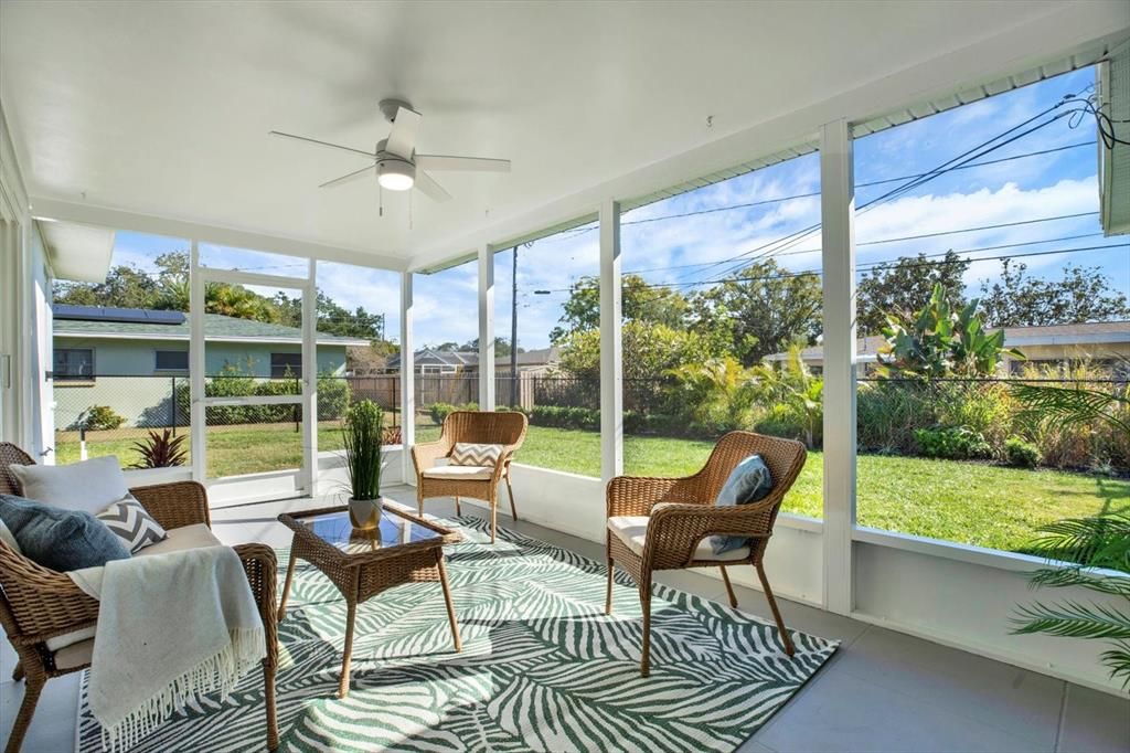 En Venta: $568,000 (4 camas, 2 baños, 1533 Pies cuadrados)