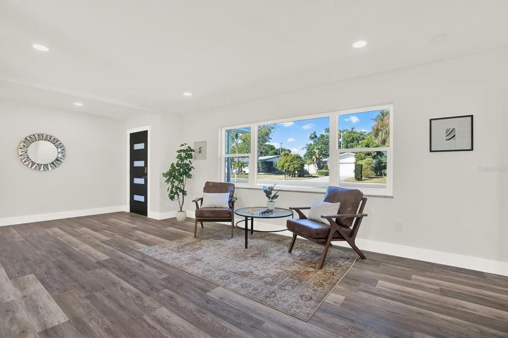 En Venta: $568,000 (4 camas, 2 baños, 1533 Pies cuadrados)