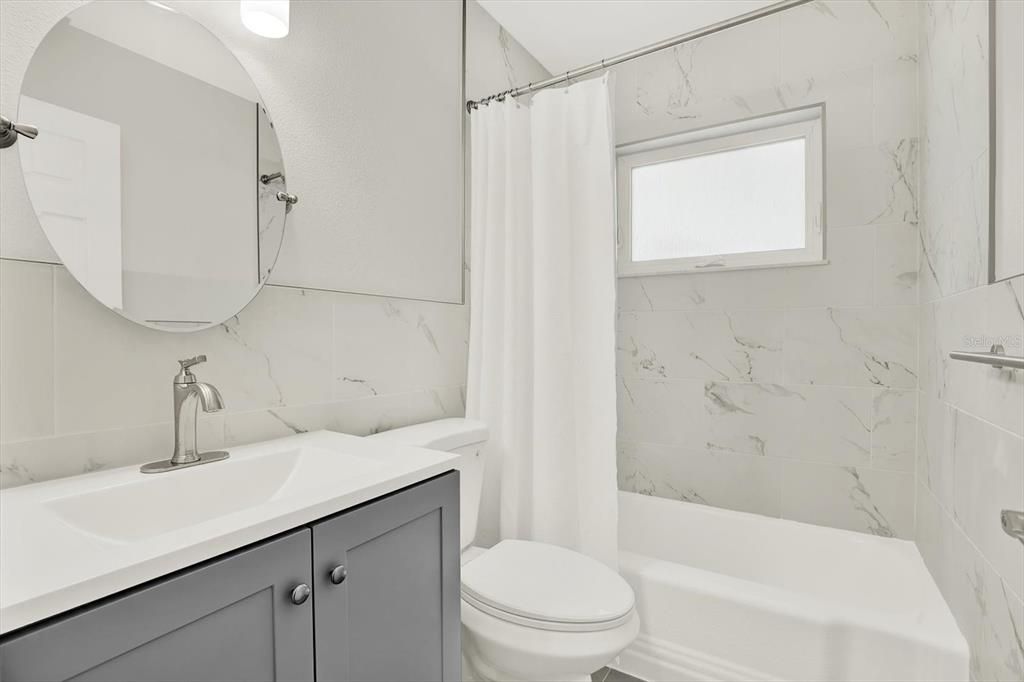 En Venta: $568,000 (4 camas, 2 baños, 1533 Pies cuadrados)