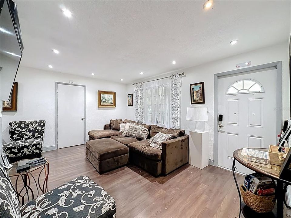 For Sale: $929,999 (0 beds, 0 baths, 1488 Square Feet)