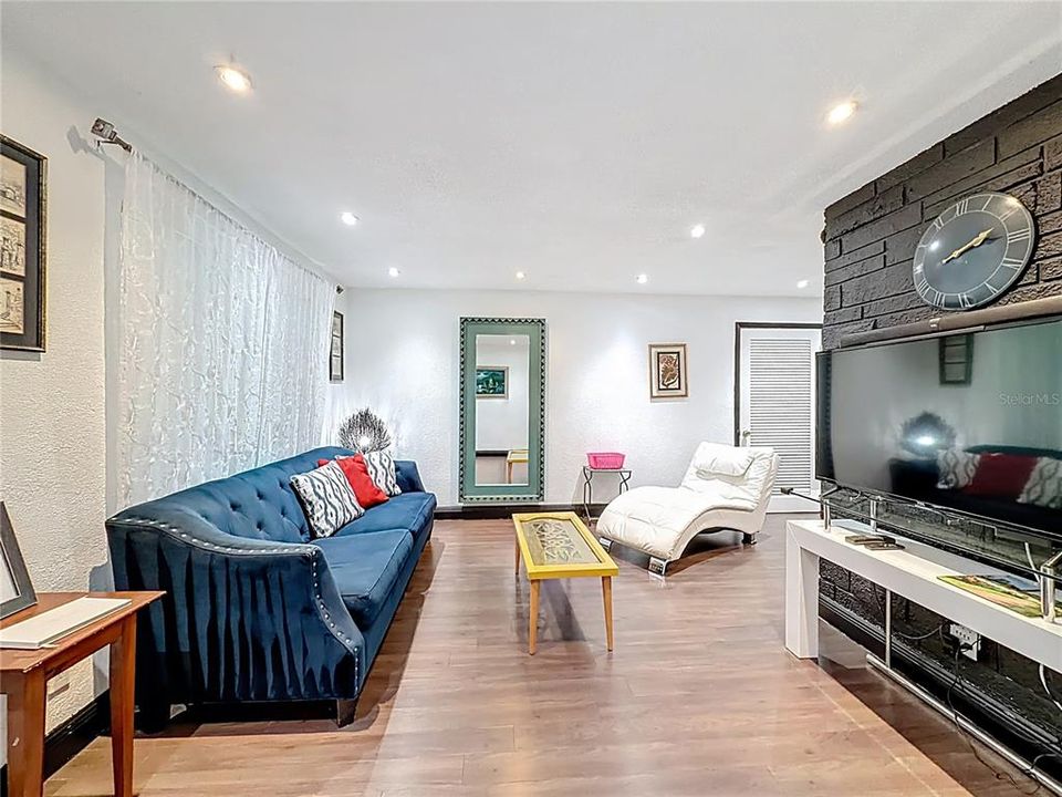 For Sale: $929,999 (0 beds, 0 baths, 1488 Square Feet)