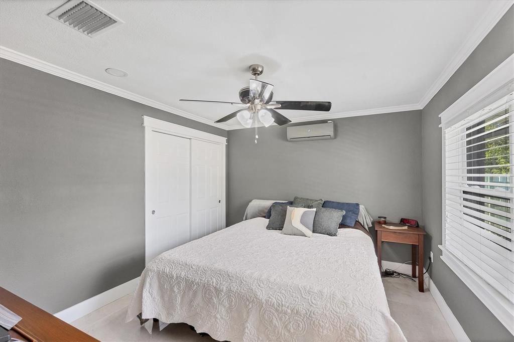 Activo con contrato: $395,000 (3 camas, 2 baños, 1319 Pies cuadrados)