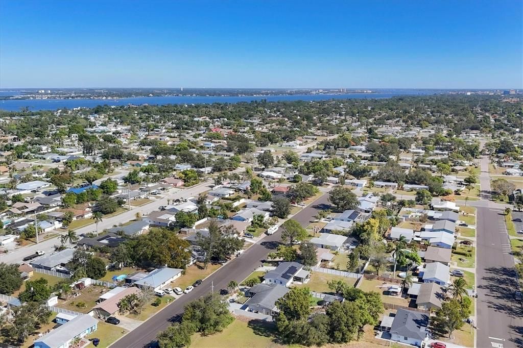 Activo con contrato: $395,000 (3 camas, 2 baños, 1319 Pies cuadrados)