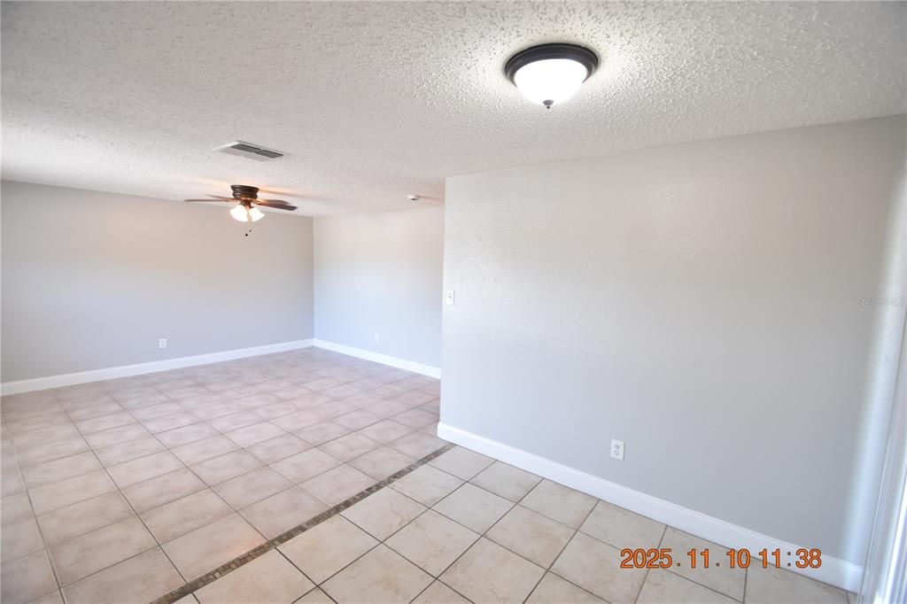 В аренду: $1,825 (4 спален, 2 ванн, 1204 Квадратных фут)