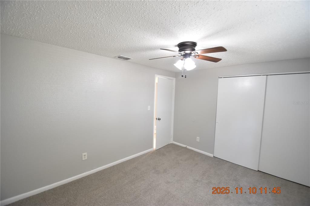 В аренду: $1,825 (4 спален, 2 ванн, 1204 Квадратных фут)