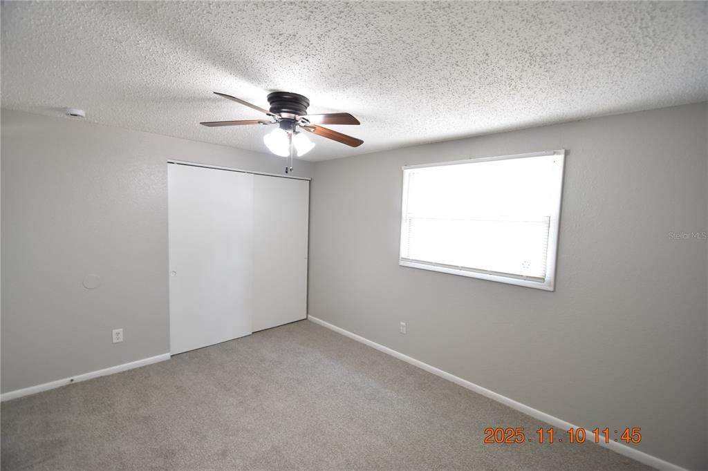 В аренду: $1,825 (4 спален, 2 ванн, 1204 Квадратных фут)