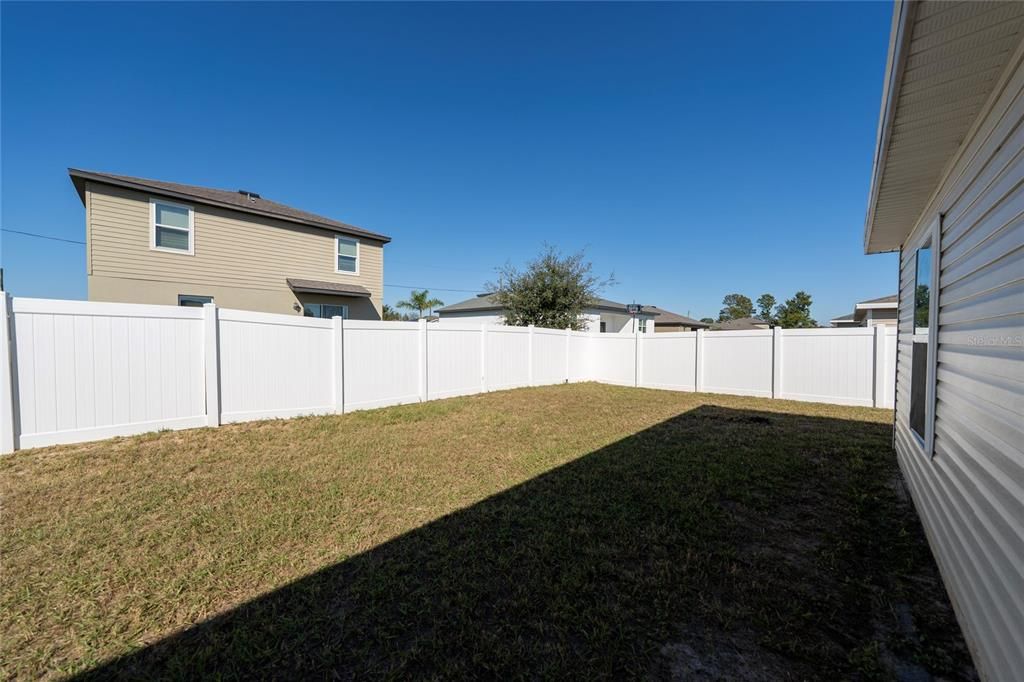 For Sale: $269,990 (4 beds, 2 baths, 1414 Square Feet)