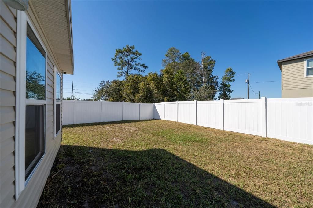 For Sale: $269,990 (4 beds, 2 baths, 1414 Square Feet)