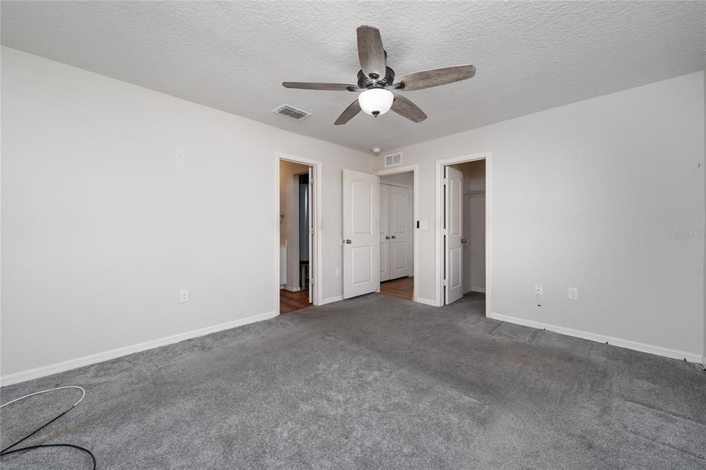 For Sale: $269,990 (4 beds, 2 baths, 1414 Square Feet)