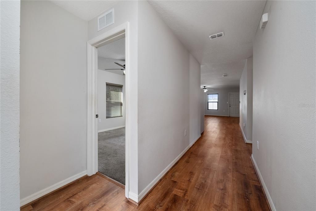 For Sale: $269,990 (4 beds, 2 baths, 1414 Square Feet)