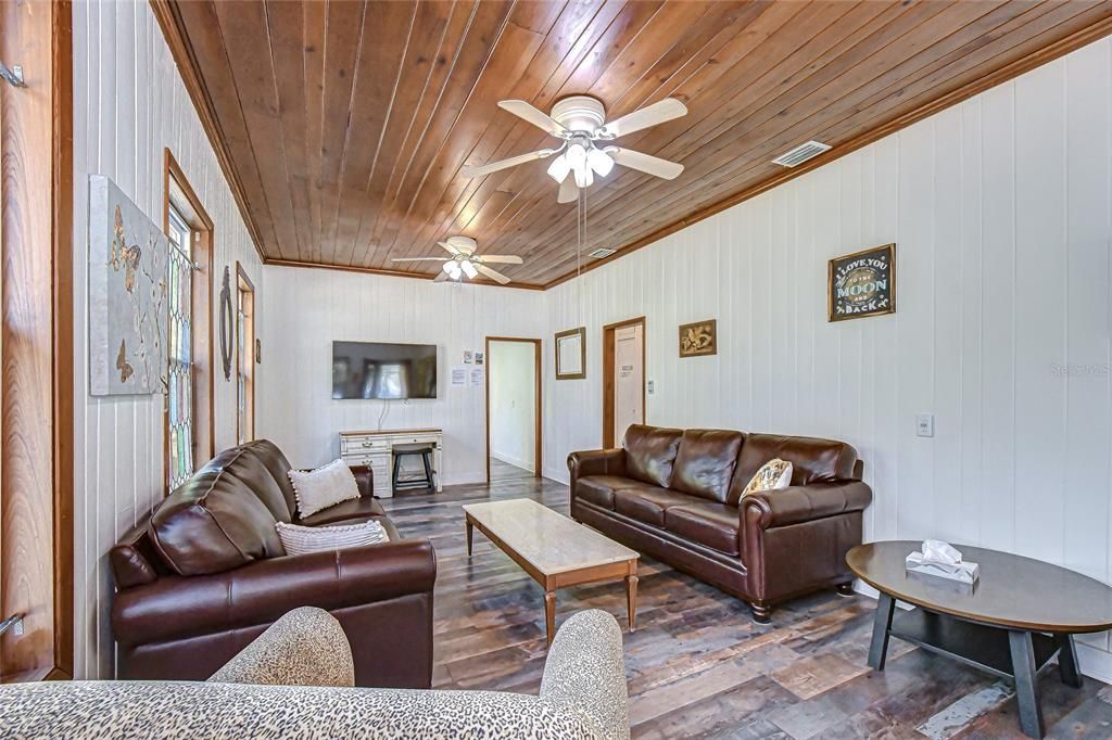 Active With Contract: $499,000 (3 beds, 2 baths, 2000 Square Feet)