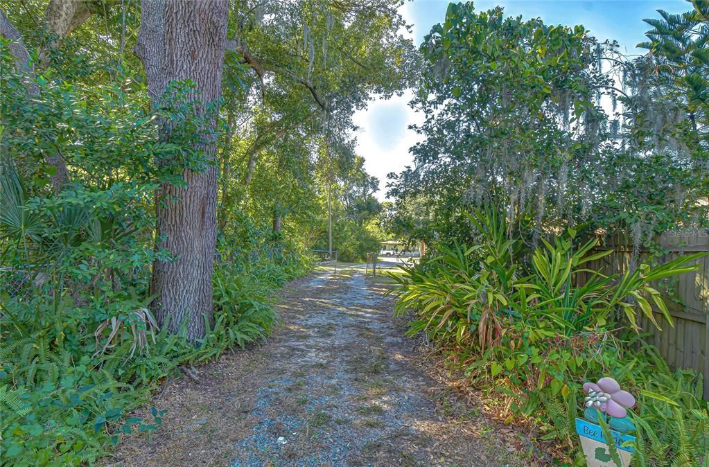 Active With Contract: $499,000 (3 beds, 2 baths, 2000 Square Feet)