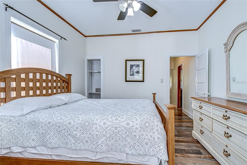 Active With Contract: $499,000 (3 beds, 2 baths, 2000 Square Feet)