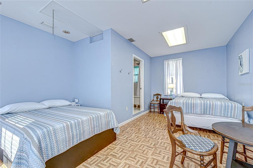 Active With Contract: $499,000 (3 beds, 2 baths, 2000 Square Feet)