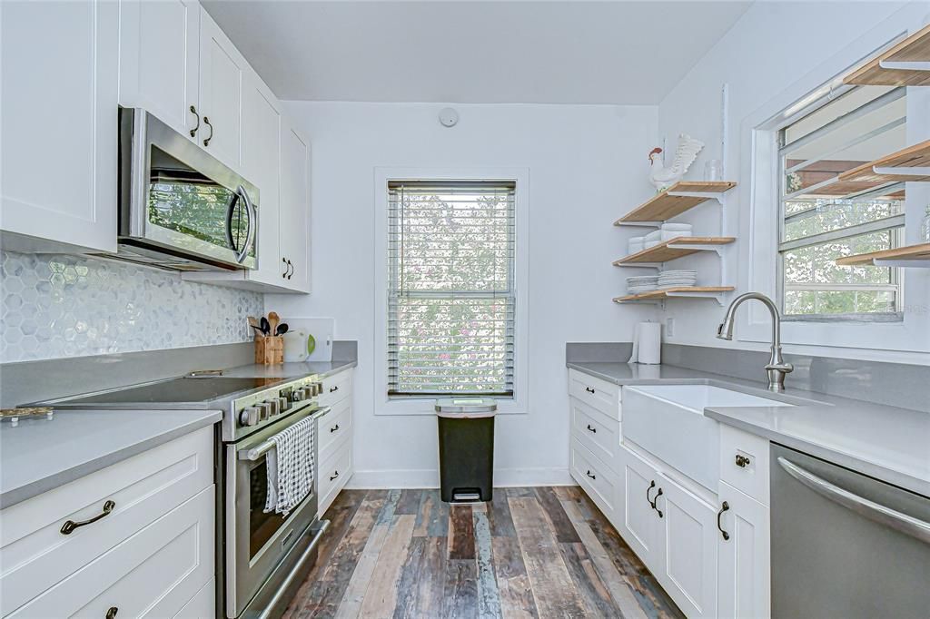 Active With Contract: $499,000 (3 beds, 2 baths, 2000 Square Feet)