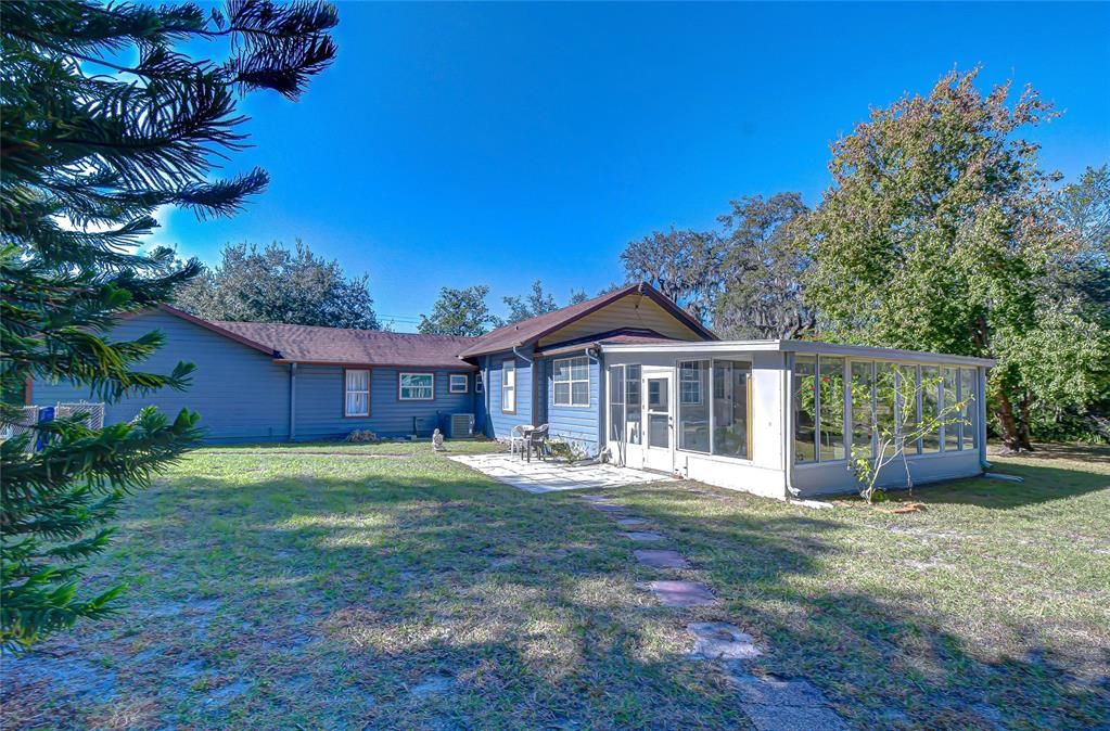 Active With Contract: $499,000 (3 beds, 2 baths, 2000 Square Feet)