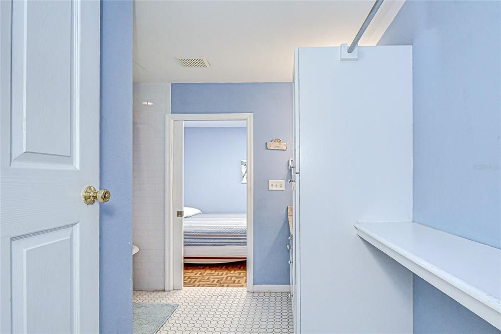 Active With Contract: $499,000 (3 beds, 2 baths, 2000 Square Feet)