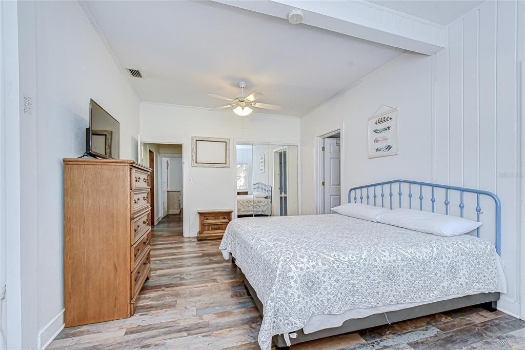 Active With Contract: $499,000 (3 beds, 2 baths, 2000 Square Feet)