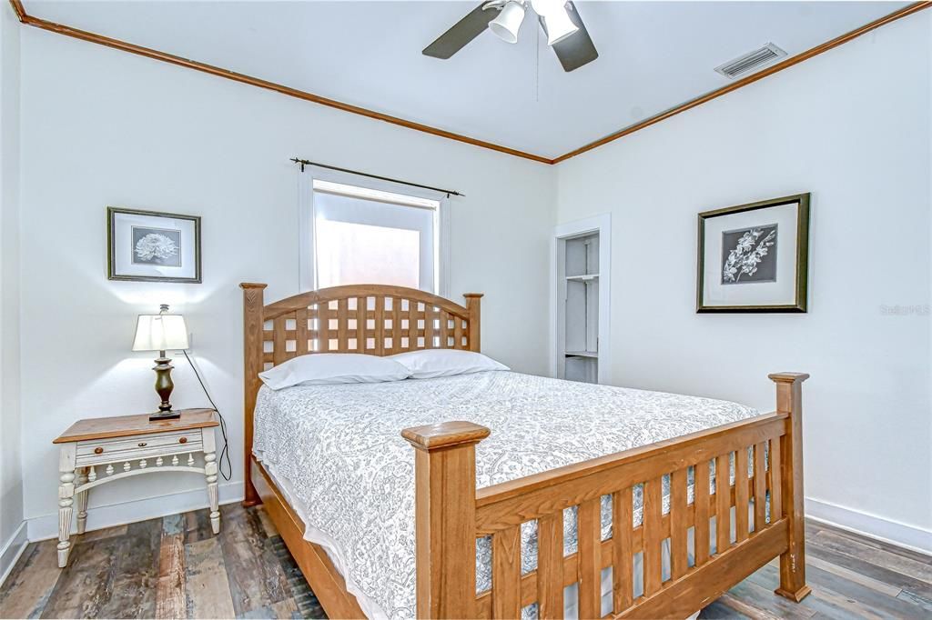 Active With Contract: $499,000 (3 beds, 2 baths, 2000 Square Feet)