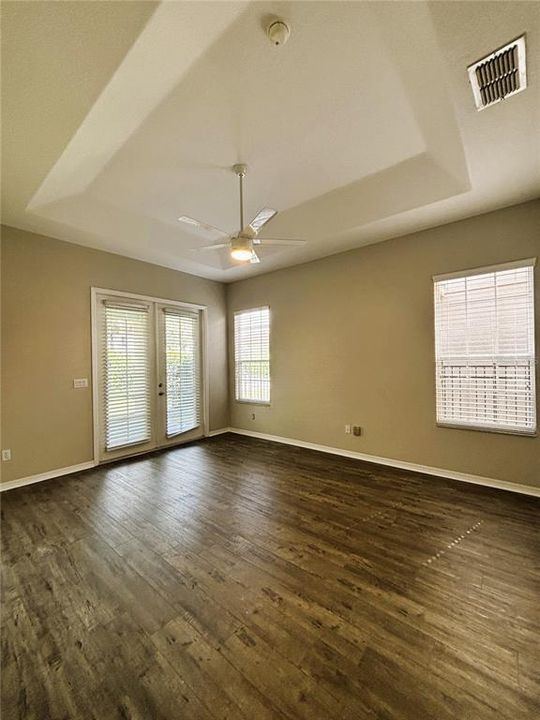 Active With Contract: $2,799 (3 beds, 2 baths, 1771 Square Feet)