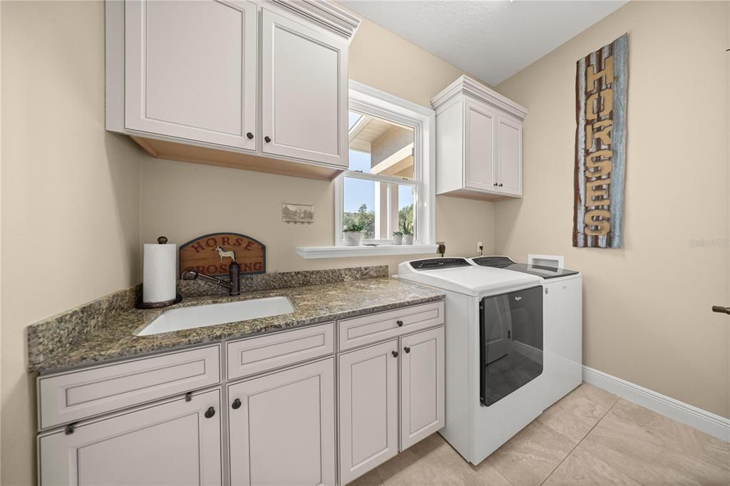 На продажу: $1,175,000 (4 спален, 3 ванн, 3161 Квадратных фут)