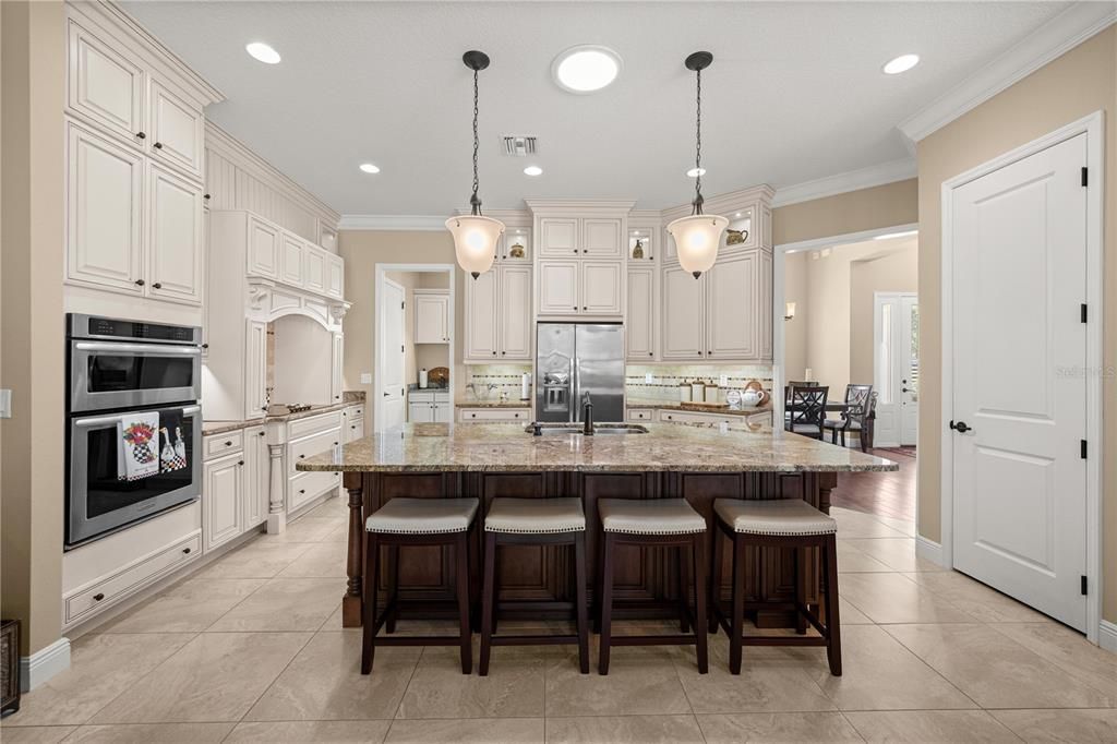 На продажу: $1,175,000 (4 спален, 3 ванн, 3161 Квадратных фут)