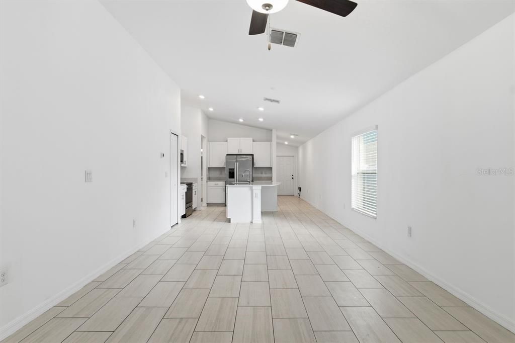 For Rent: $2,800 (3 beds, 2 baths, 1451 Square Feet)