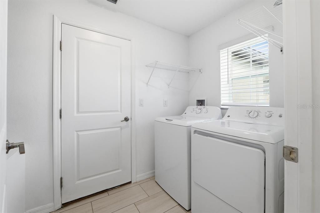 For Rent: $2,800 (3 beds, 2 baths, 1451 Square Feet)