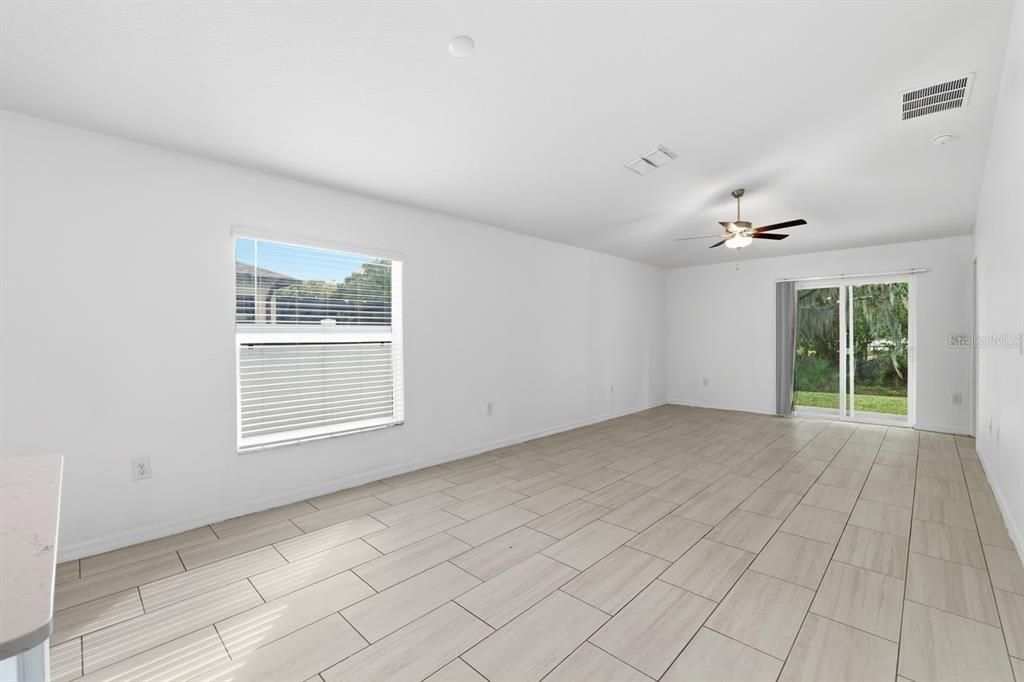 For Rent: $2,800 (3 beds, 2 baths, 1451 Square Feet)