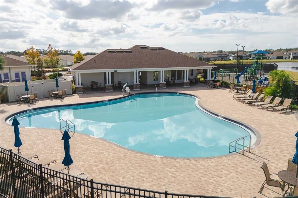 For Rent: $2,800 (3 beds, 2 baths, 1451 Square Feet)