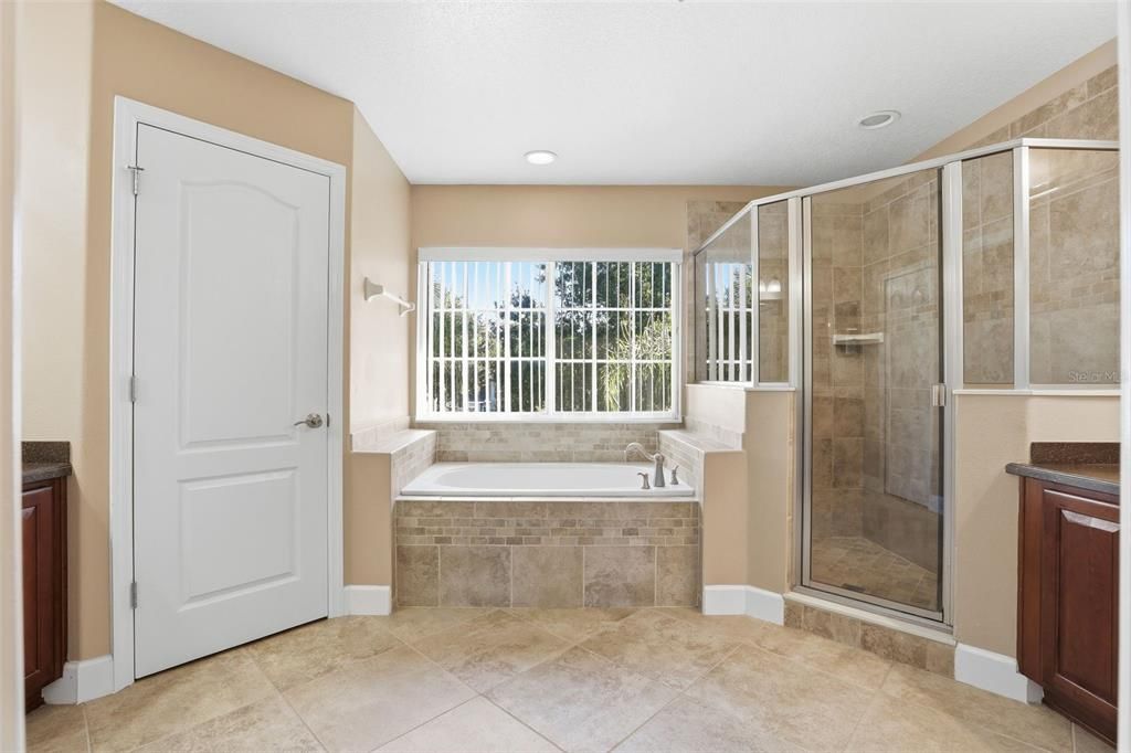 待售: $555,000 (4 贝兹, 3 浴室, 3366 平方英尺)