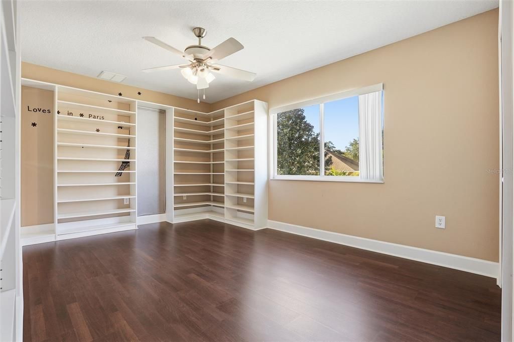 待售: $555,000 (4 贝兹, 3 浴室, 3366 平方英尺)