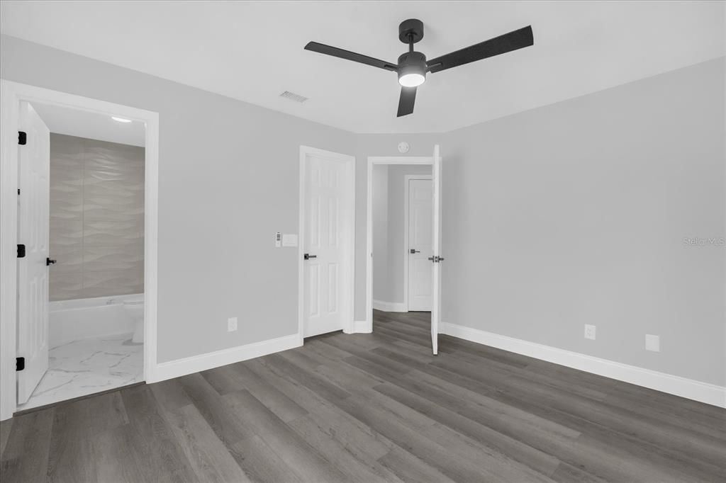 Active With Contract: $245,000 (3 beds, 2 baths, 1125 Square Feet)