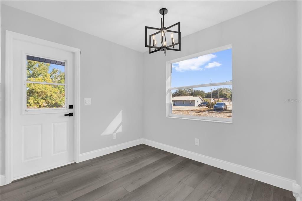 Active With Contract: $245,000 (3 beds, 2 baths, 1125 Square Feet)