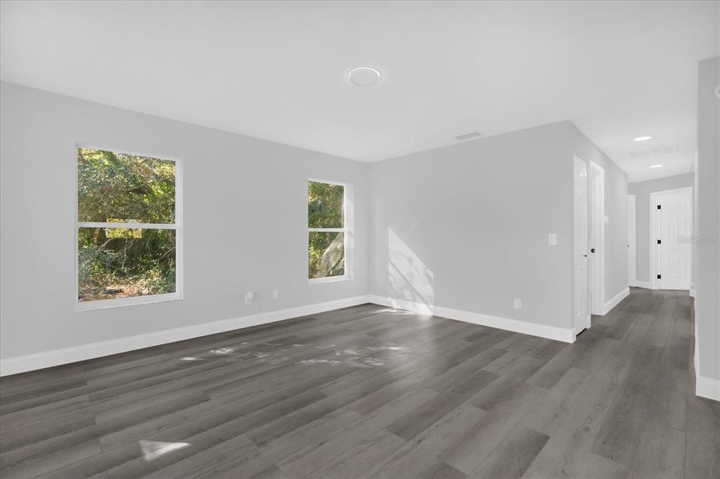 Active With Contract: $245,000 (3 beds, 2 baths, 1125 Square Feet)