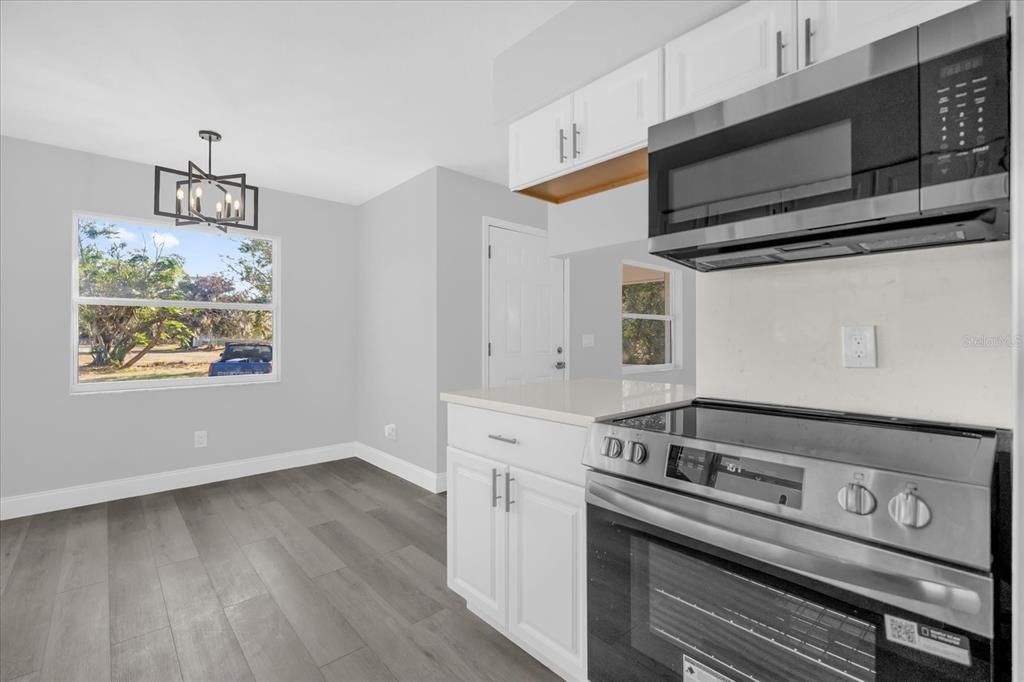 Active With Contract: $245,000 (3 beds, 2 baths, 1125 Square Feet)