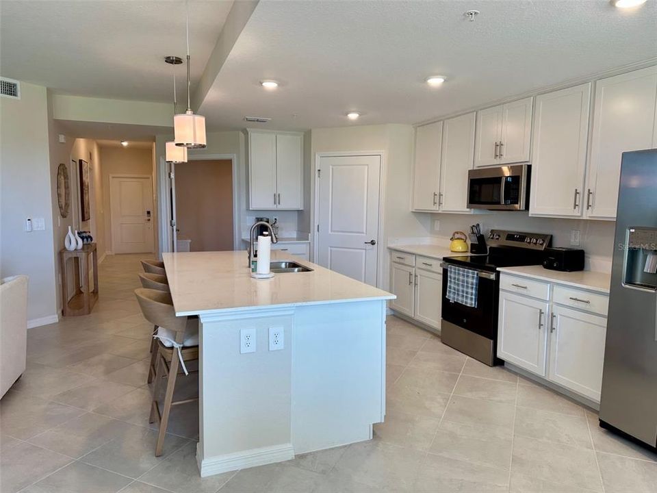 For Rent: $6,000 (2 beds, 2 baths, 1366 Square Feet)