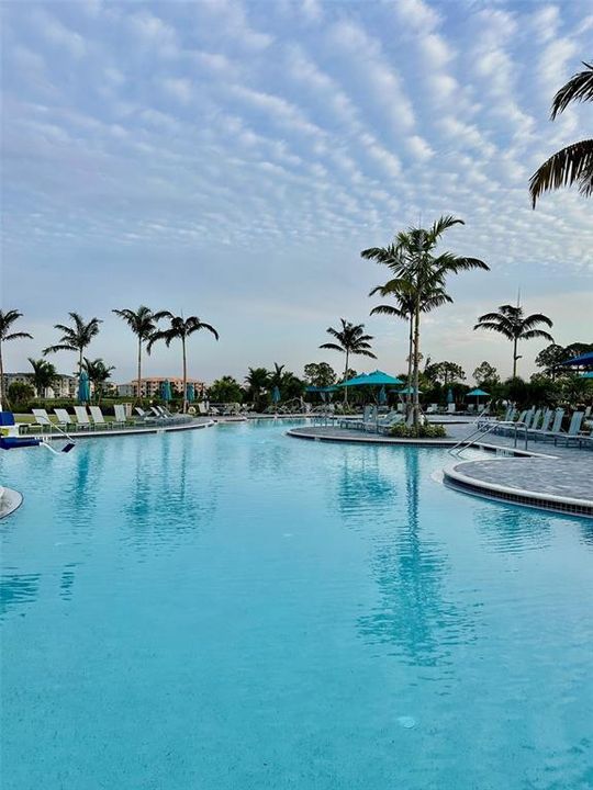 For Rent: $6,000 (2 beds, 2 baths, 1366 Square Feet)