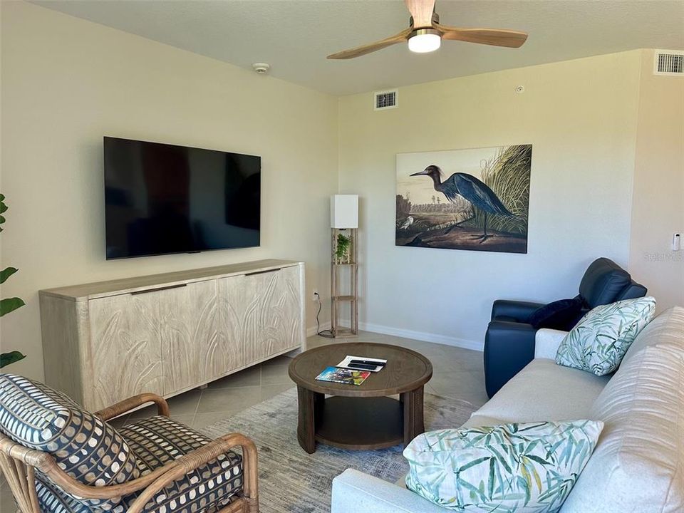 For Rent: $6,000 (2 beds, 2 baths, 1366 Square Feet)