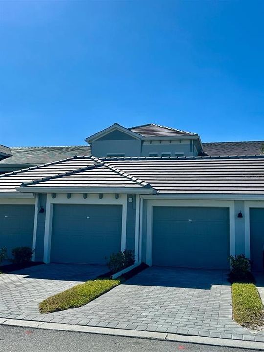 For Rent: $6,000 (2 beds, 2 baths, 1366 Square Feet)