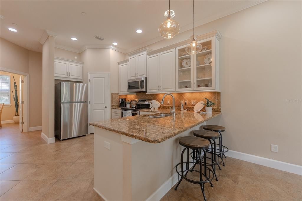 For Sale: $835,000 (3 beds, 3 baths, 1935 Square Feet)