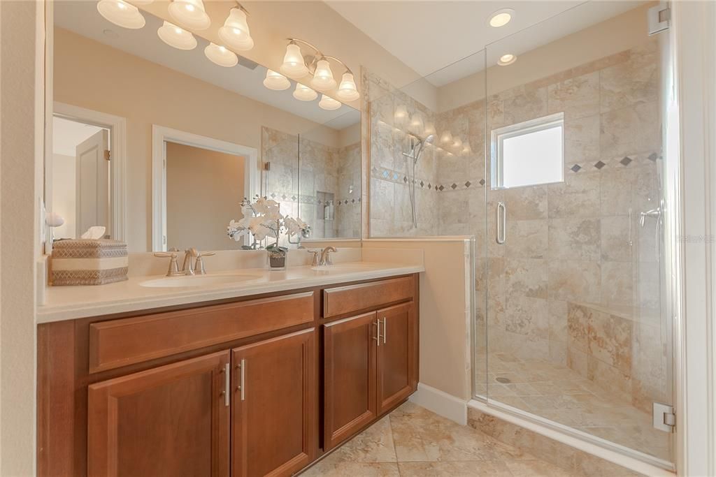 For Sale: $835,000 (3 beds, 3 baths, 1935 Square Feet)