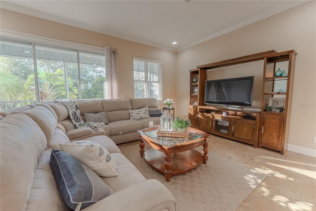 For Sale: $835,000 (3 beds, 3 baths, 1935 Square Feet)