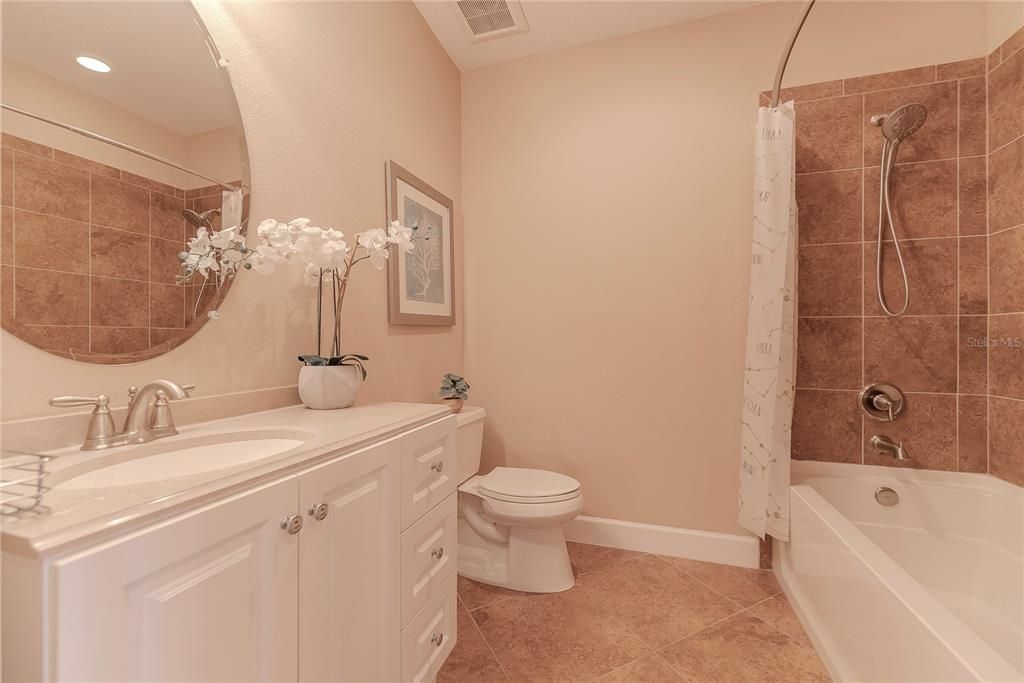 For Sale: $835,000 (3 beds, 3 baths, 1935 Square Feet)