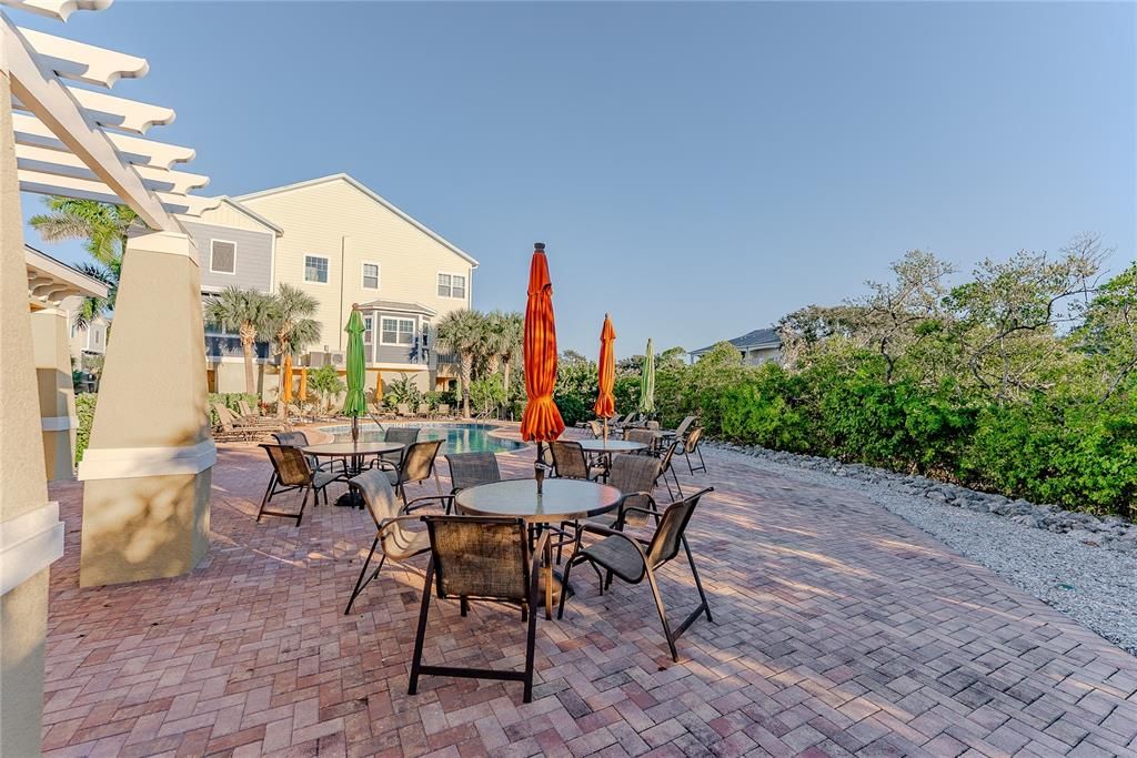 For Sale: $835,000 (3 beds, 3 baths, 1935 Square Feet)